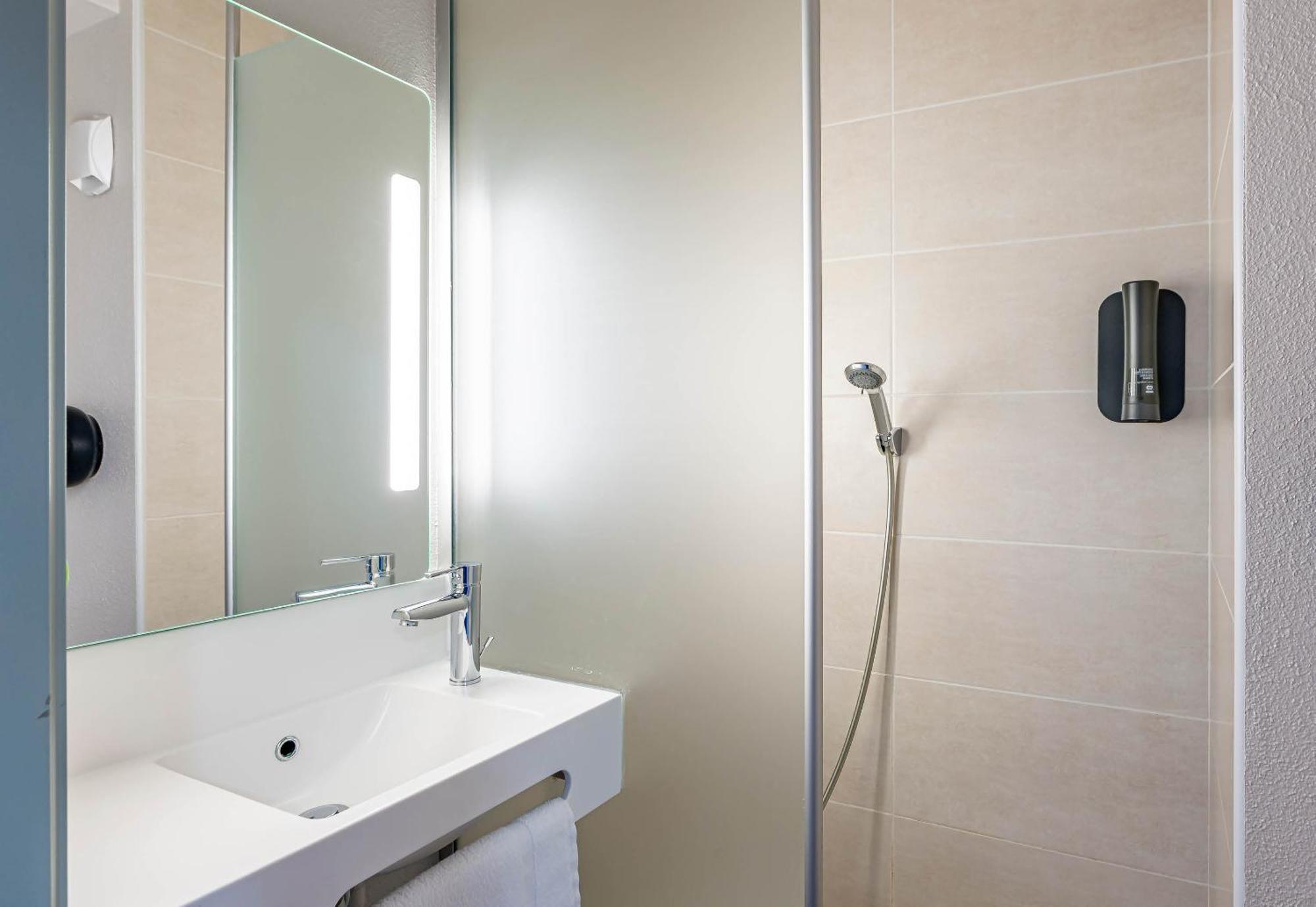 B&B Hotel Bordeaux Langon Exteriör bild